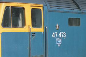 Side number on loco showing space between class and serial Photo of loco number